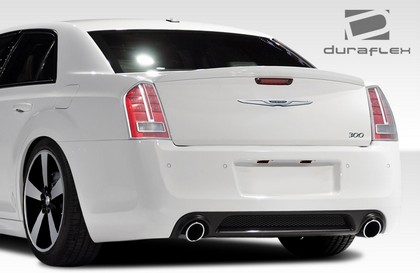 Duraflex SRT Rear Bumper Cover 11-16 Chrysler 300-300C - Click Image to Close